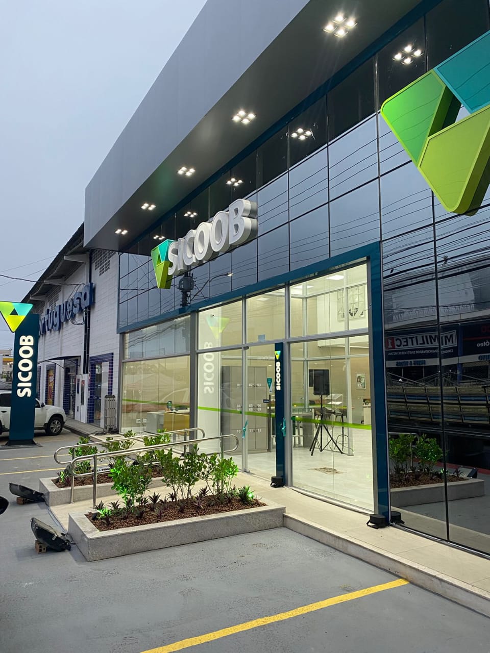Sicoob é reconhecido como a melhor instituição financeira no Prêmio Estadão Finanças Mais na categoria Financiamento