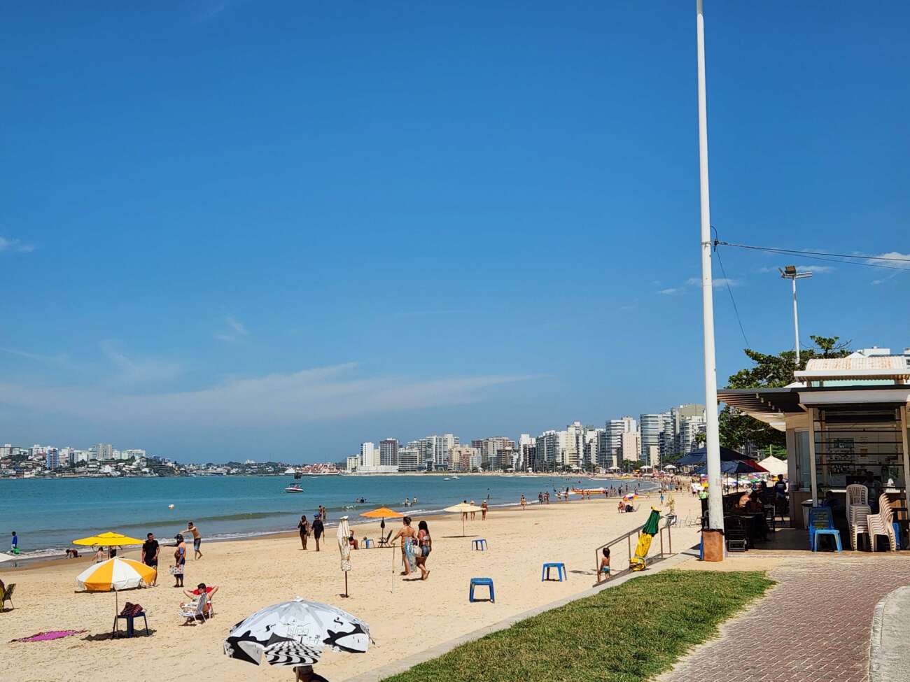 Guarapari tem todas as praias próprias para banho, aponta análise de balneabilidade