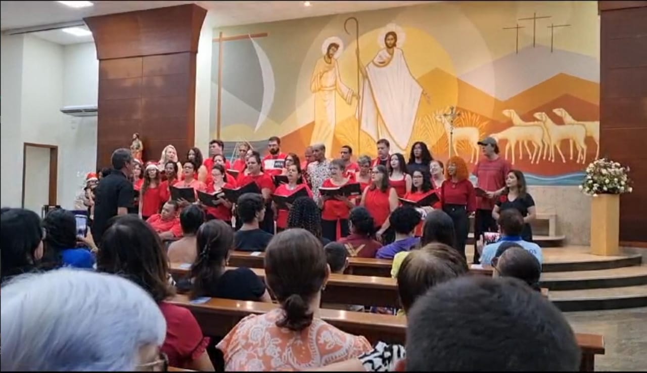 Cantata é atração da véspera de Natal na Igreja Matriz São Pedro, em Guarapari