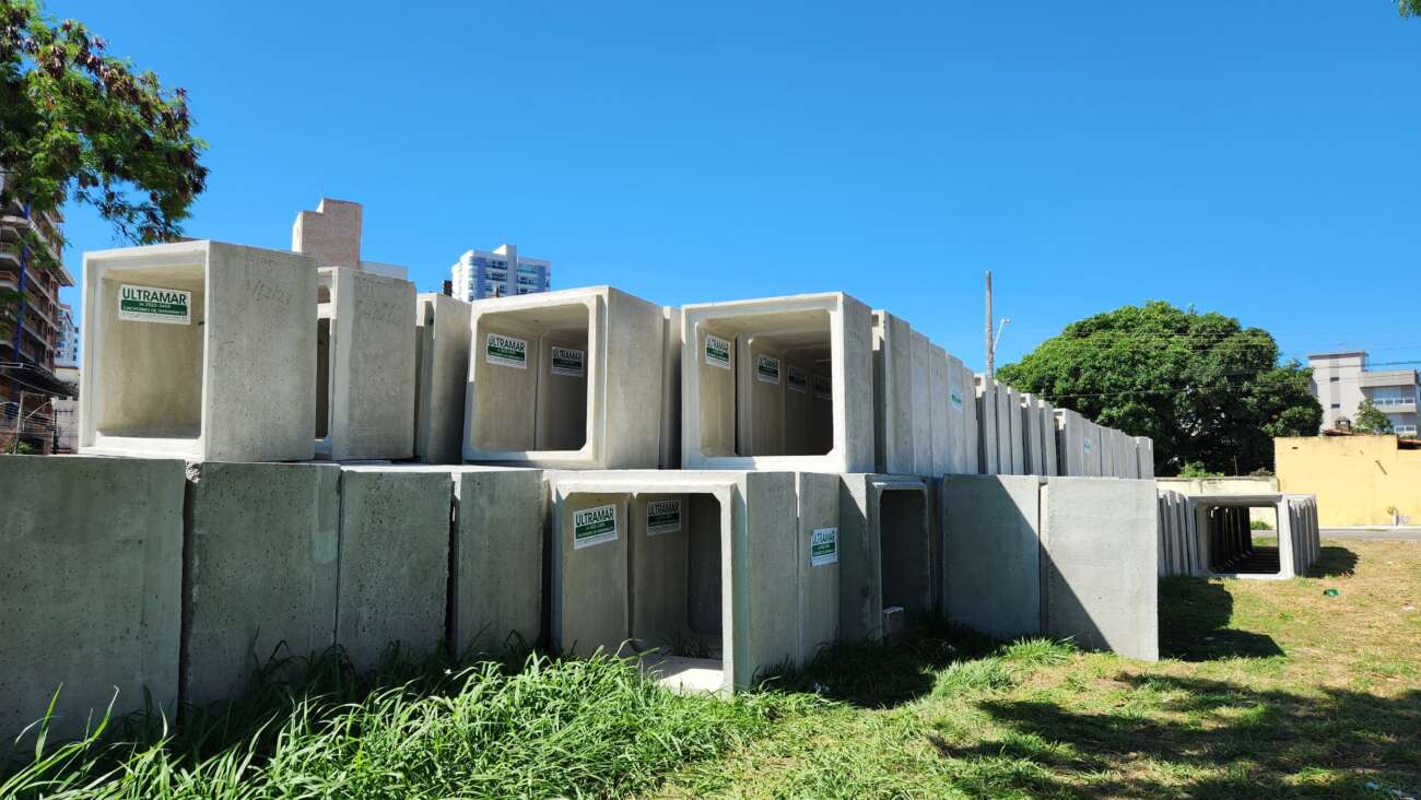 Moradores comemoram anúncio de obras de macrodrenagem na Praia do Morro, em Guarapari