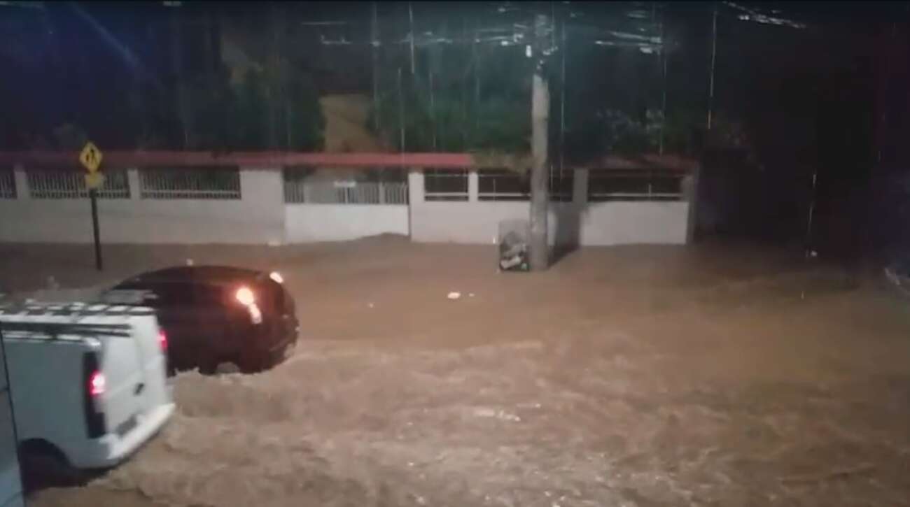 <i>Coluna Dom Antônio:</i> Água em Guarapari é um paradoxo – tem hora que falta ou que sobra!