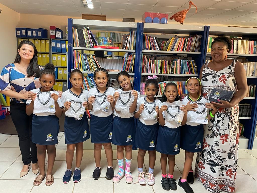 Pais questionam; prefeitura informa que até março entrega os uniformes escolares em Guarapari 1 whatsapp image 2022 04 27 at 18 44 01