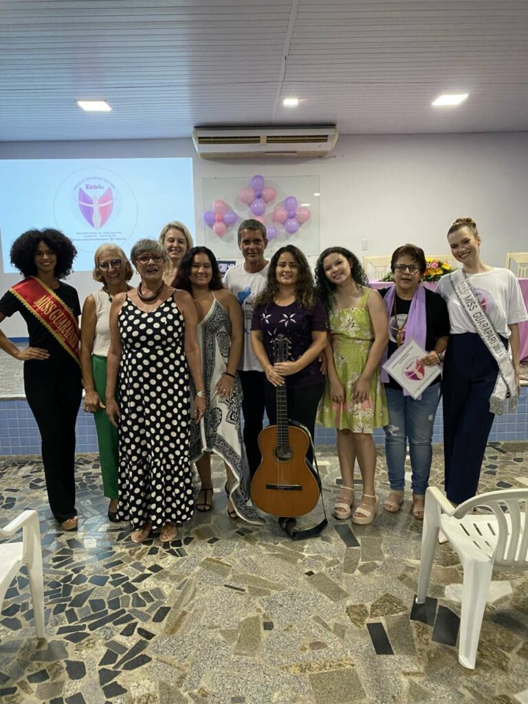 Coral garotas da musicar com as missis Guarapari 1 - Encontro celebra mais um ano de trabalho do EcoPaz em Guarapari