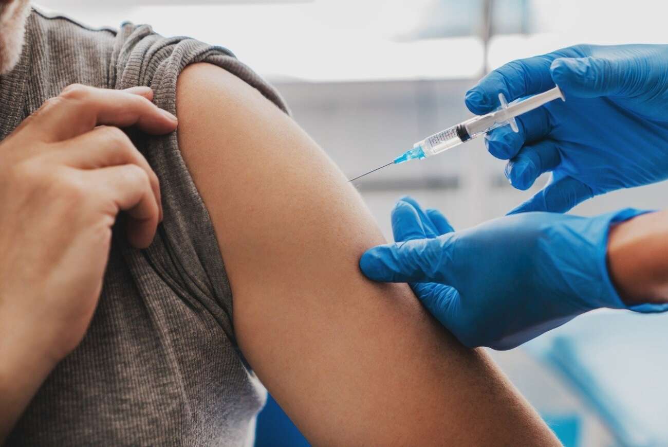 Alunos da Rede Municipal de Guarapari receberão vacina contra a dengue nas escolas