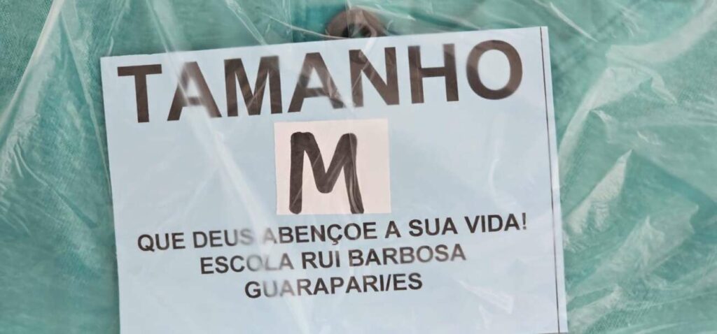 Escola de Guarapari finaliza campanha e entrega centenas de doações para afetados por chuvas em Mimoso do Sul 3 doacoes RB 3