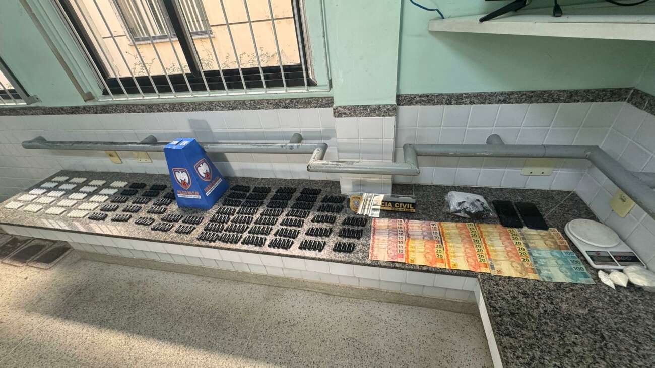 Operação da Polícia Civil prende oito suspeitos de envolvimento com tráfico de drogas em Guarapari