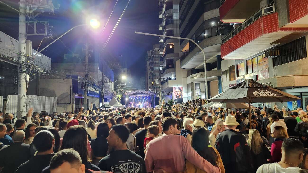 Comerciantes e empresários se animam com primeira noite do Esquina da Cultura, em Guarapari