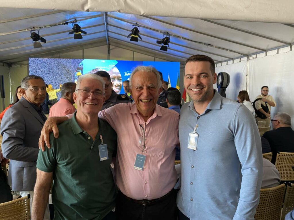 Idalgizo Monequi Durval Vieira e Rodolfo Mai