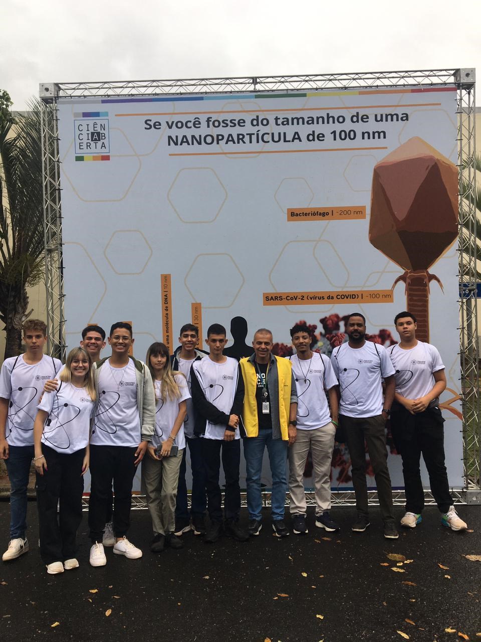 Alunos de Guarapari conhecem Projeto Sirius de aceleração de partículas em Campinas