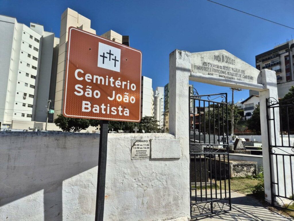 Faz Guarapari ser o que é: o cemitério que demorou 10 anos para ser inaugurado 1 Cemiterio Sao Joao Batista set 2024