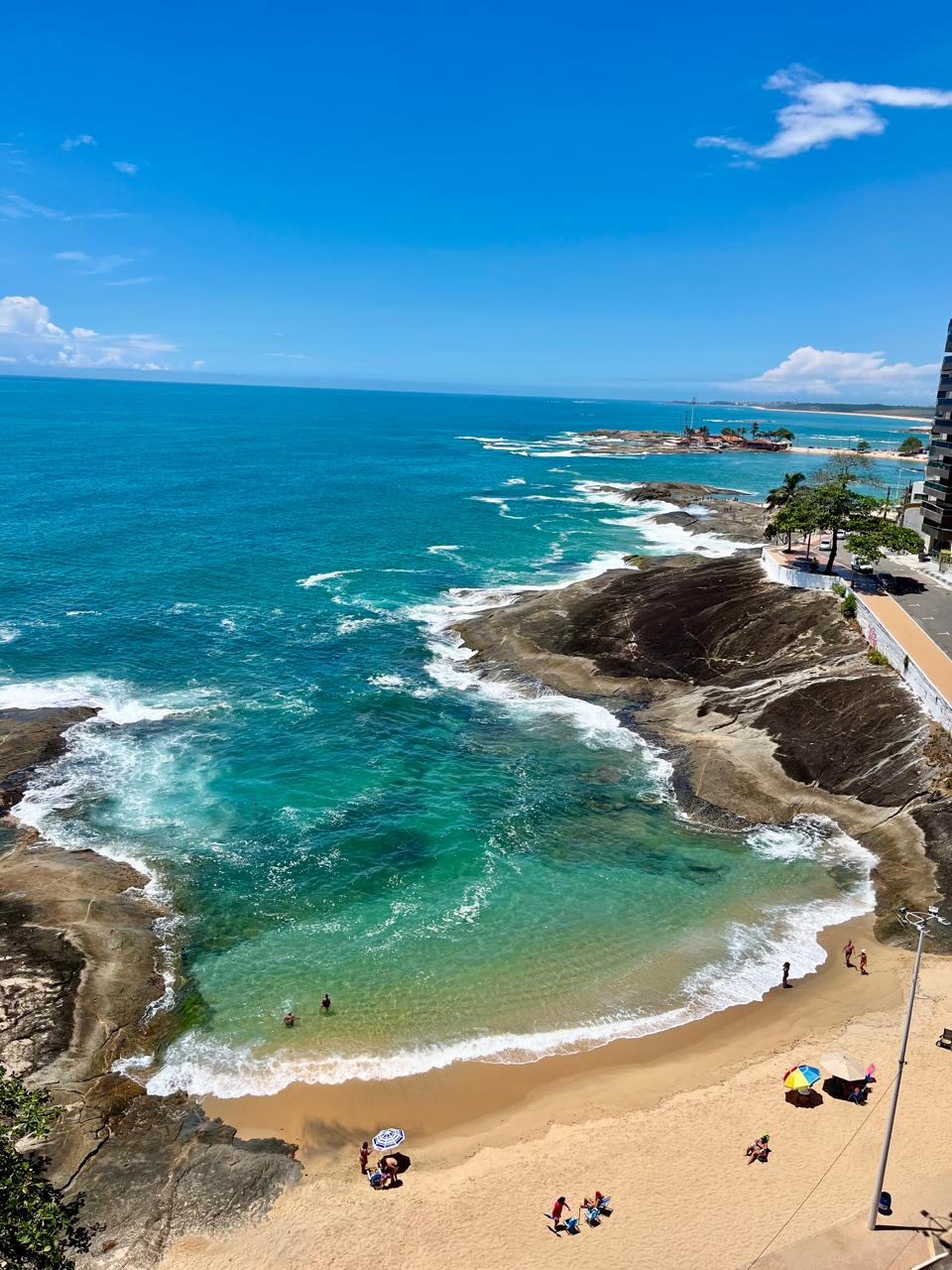 Coluna Dom Antônio: Praia das Virtudes é outra joia no calçadão do Centro de Guarapari