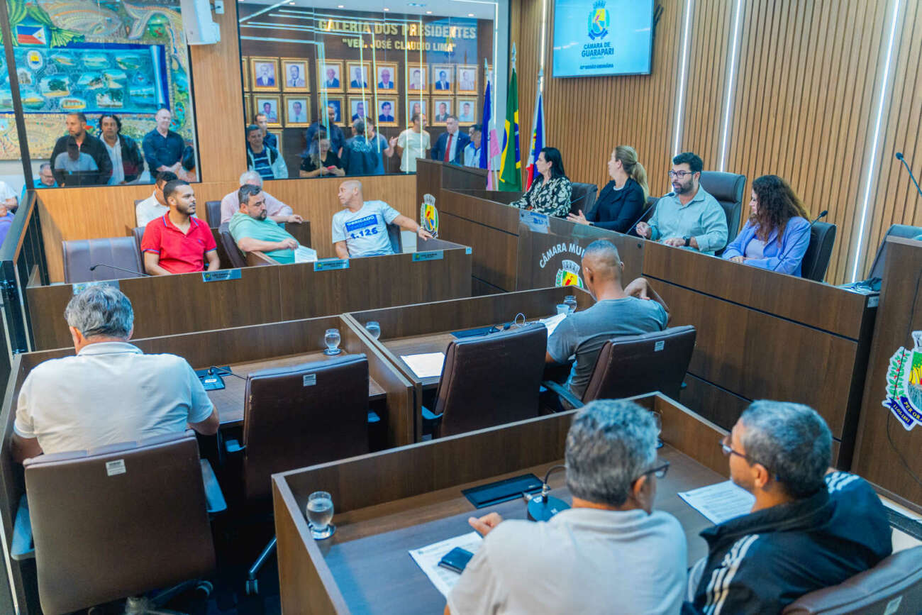 Novos vereadores e vice-prefeita eleita são recebidos na Câmara de Guarapari