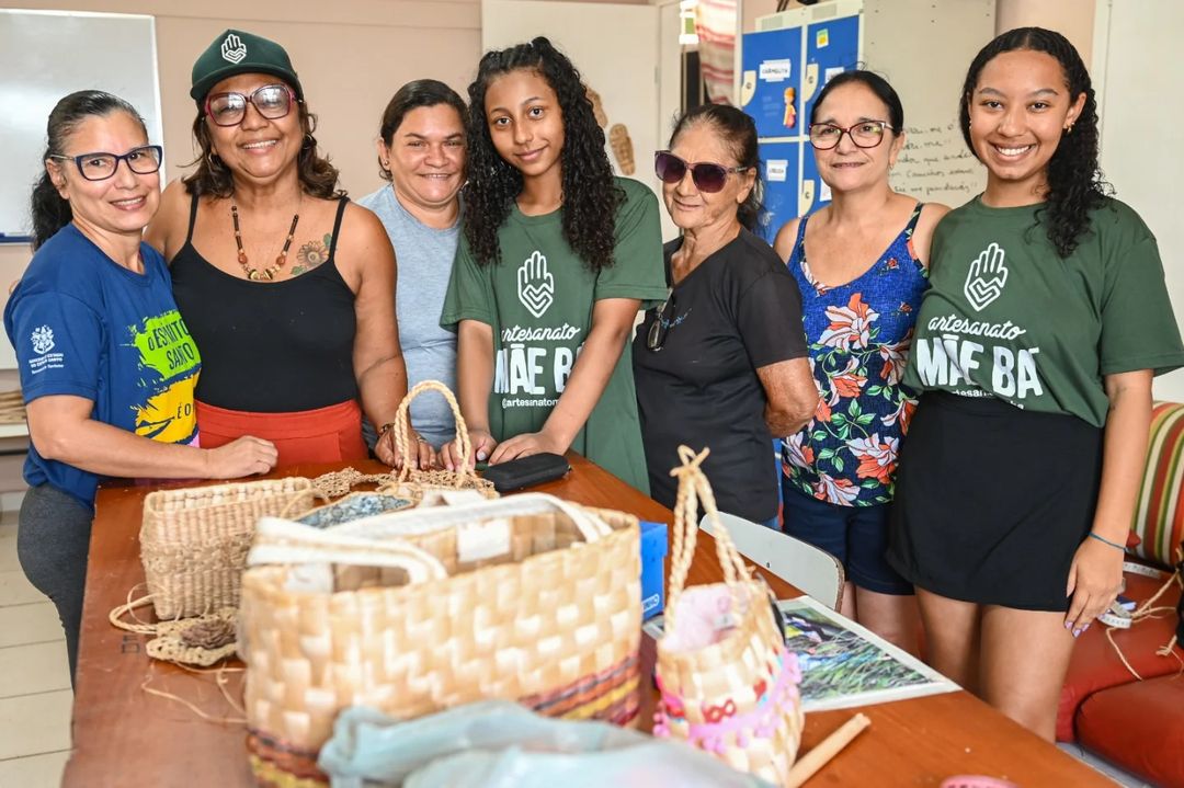 Artesãs de Mãe-Bá são tema de websérie documental em Anchieta