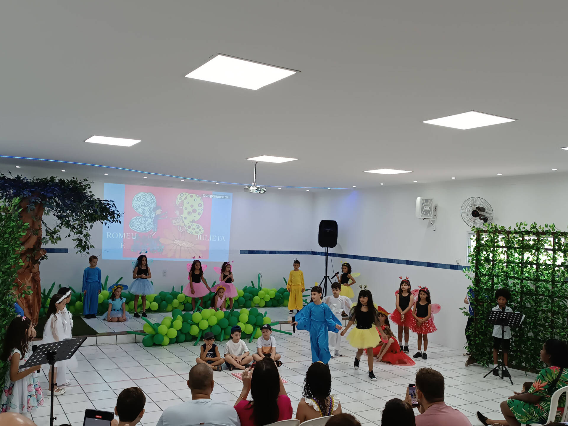 Apresentações culturais encerram ano letivo do Ensino Fundamental 1 da Escola Rui Barbosa