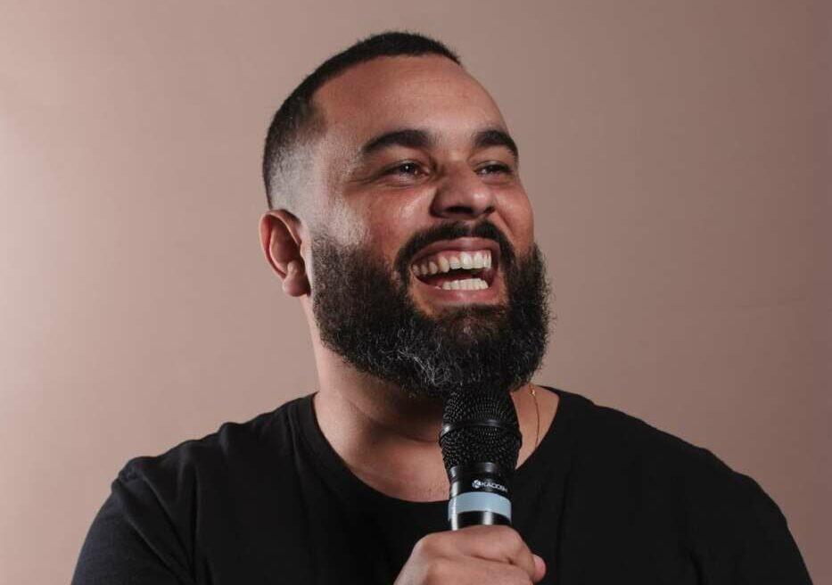 Entrevista: Rafael Vaillant e os 15 anos de impacto social da Igreja Coroado em Guarapari