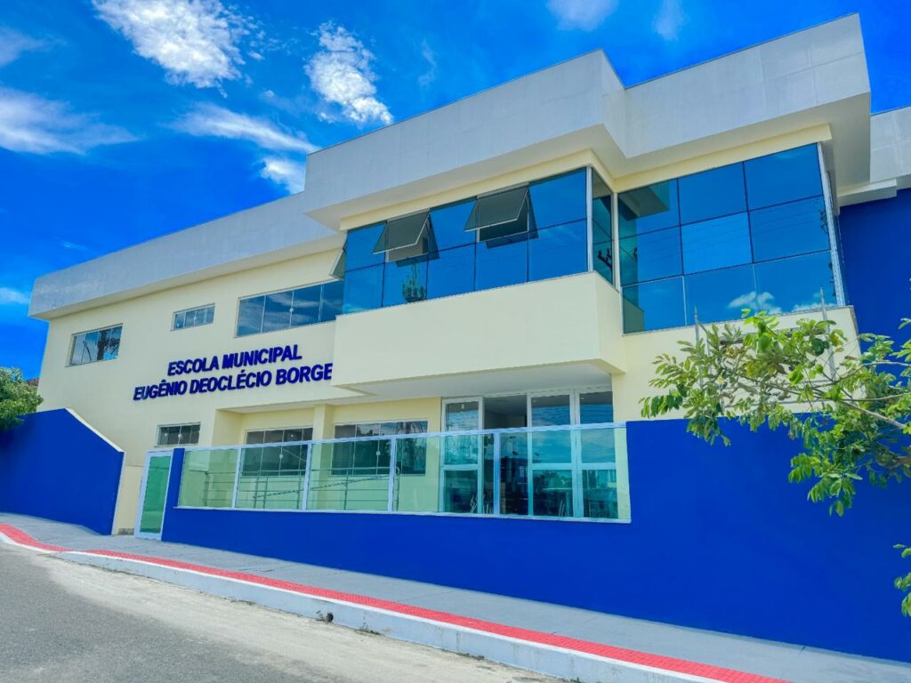 inauguracao escola fachada 2