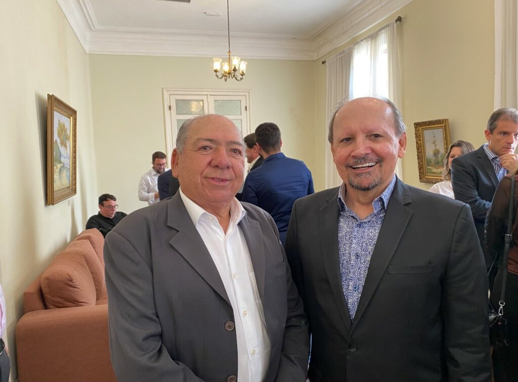 Maely Coelho e Idalberto Moro