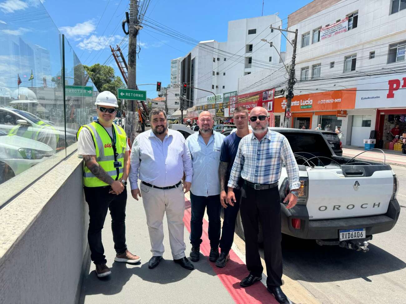 Prefeitura de Guarapari e EDP removem fios rompidos para evitar riscos