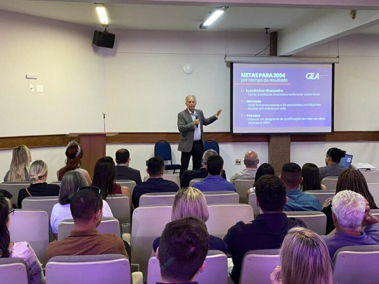 Workshop abordará estratégias de qualificação profissional e oportunidades de emprego em Guarapari