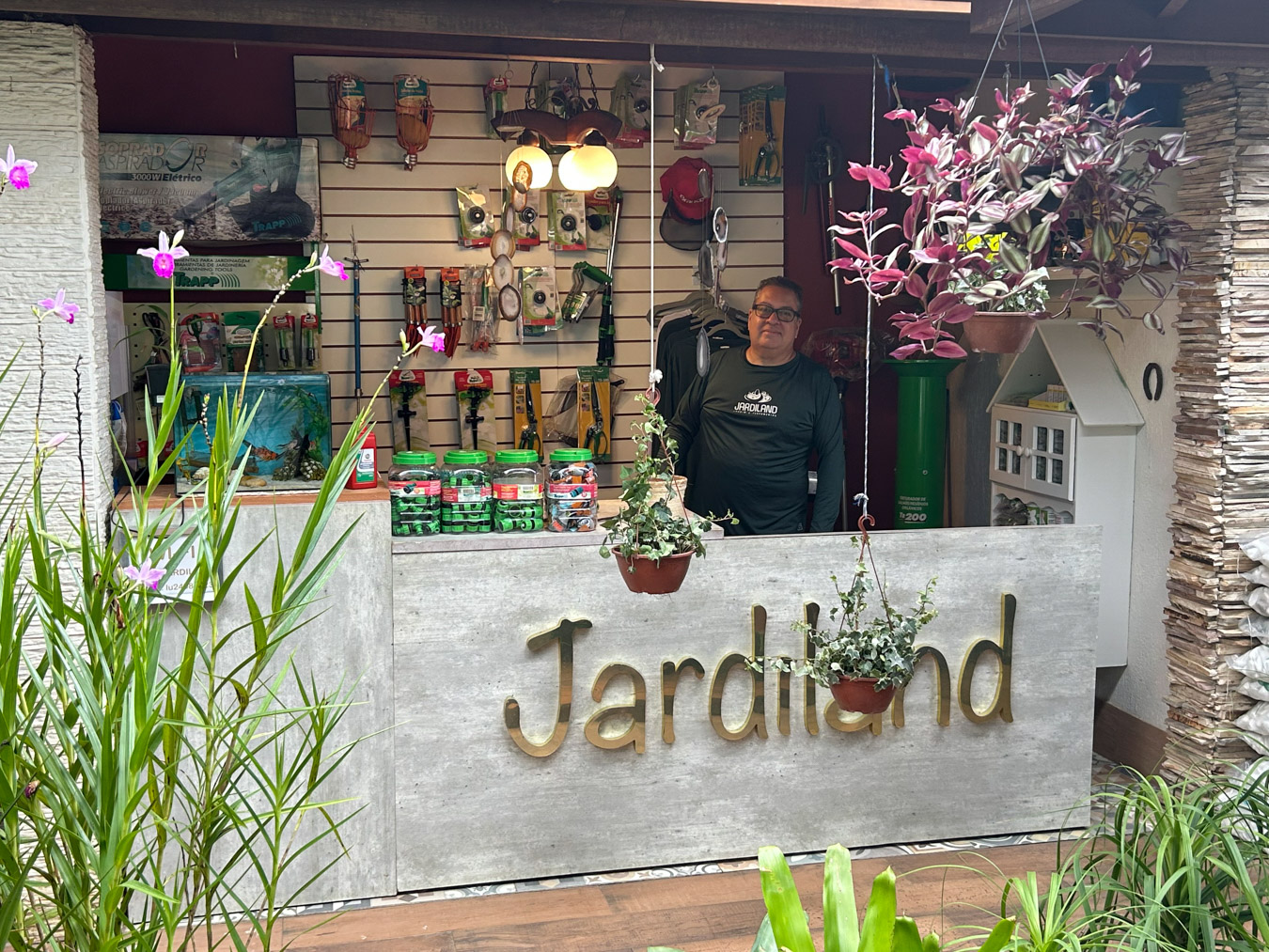 Um toque de verde e de tudo que você precisa para o seu jardim