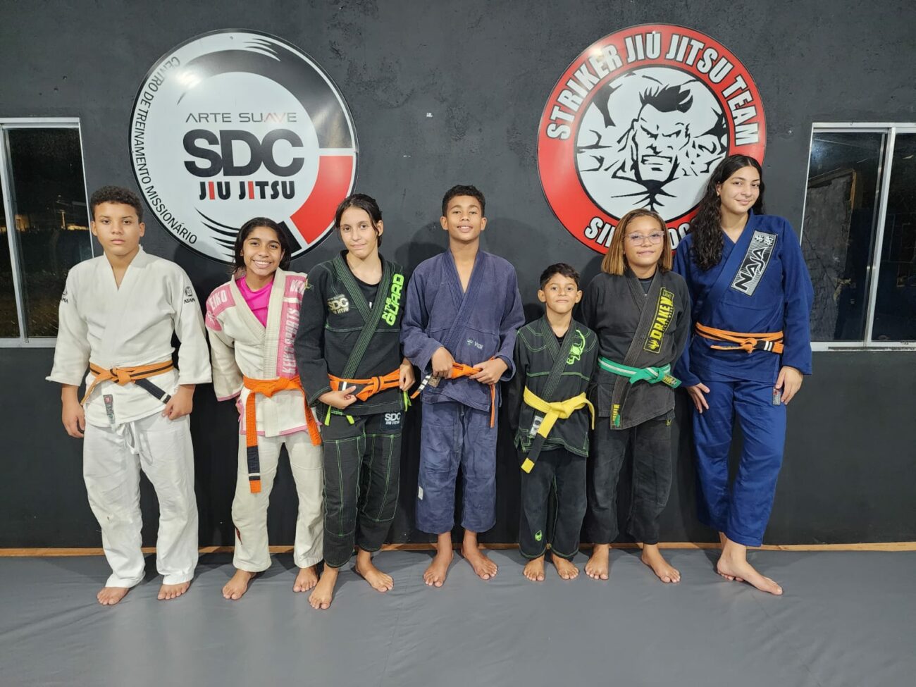 Com apoio de campeão mundial, atletas mirins de Guarapari disputam Sul-Americano de Jiu-Jitsu em São Paulo