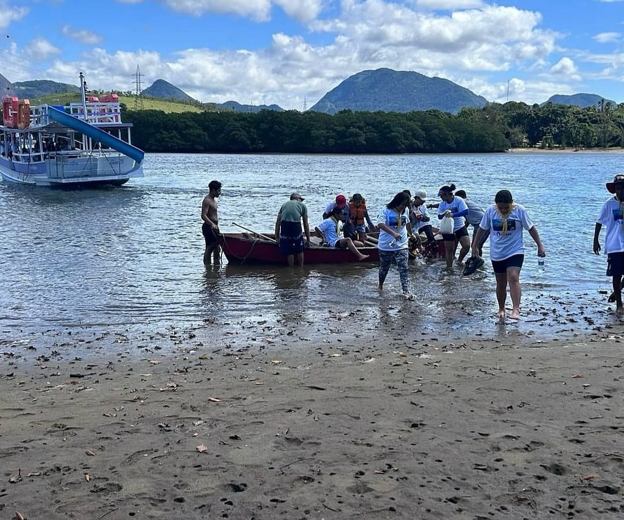 Mutirão de limpeza no manguezal celebra Dia Mundial do Meio Ambiente em Guarapari