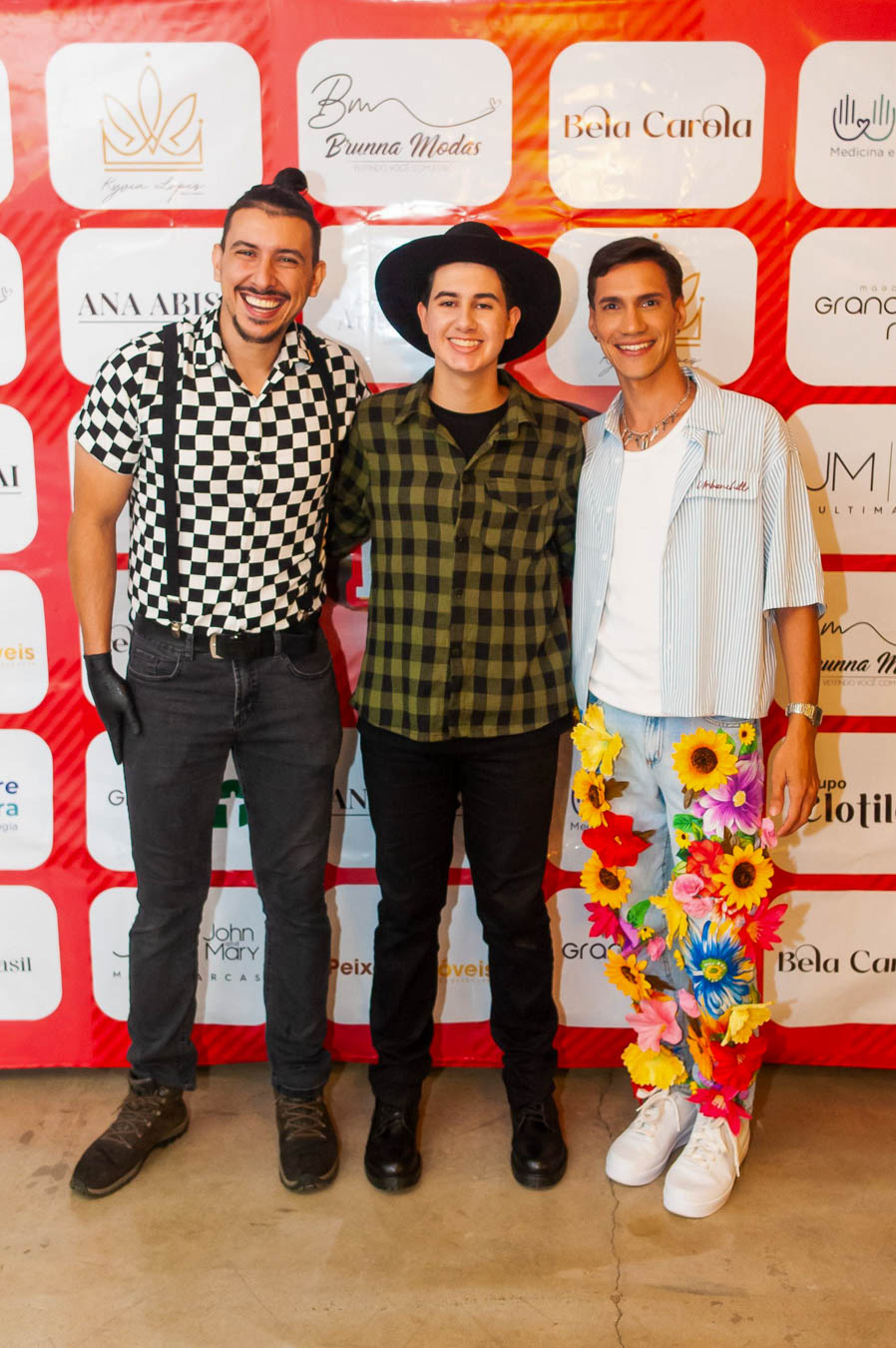 2 EITA SO 5 revista sou guarapari