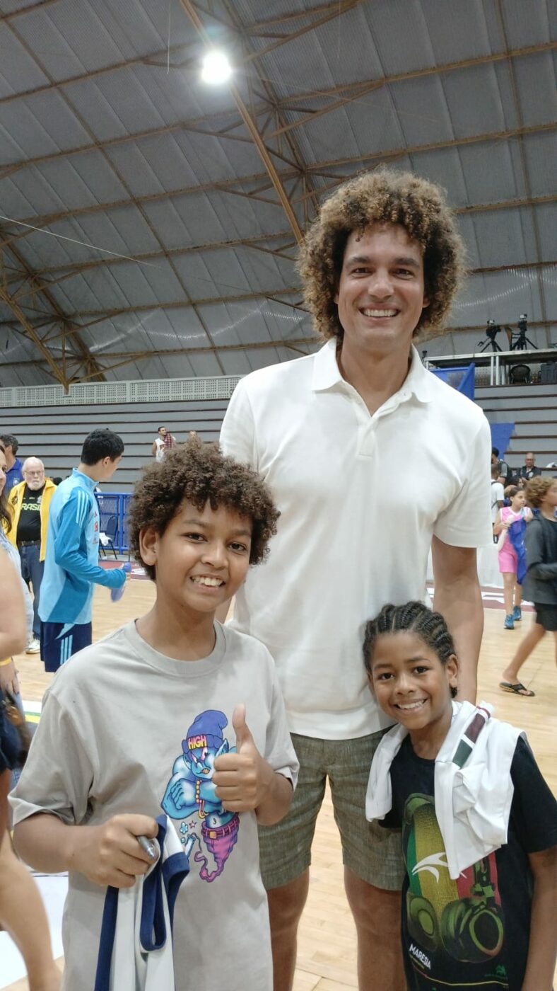 Varejao foto HM