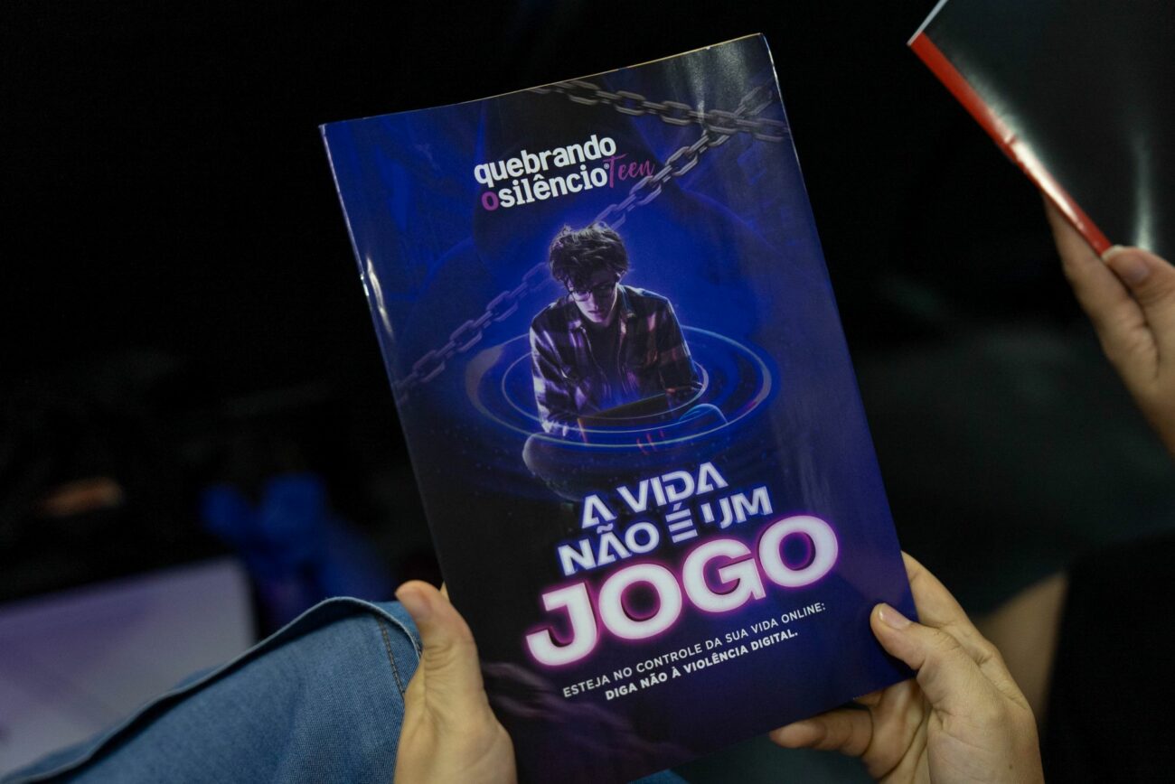 teen quebrando o silencio