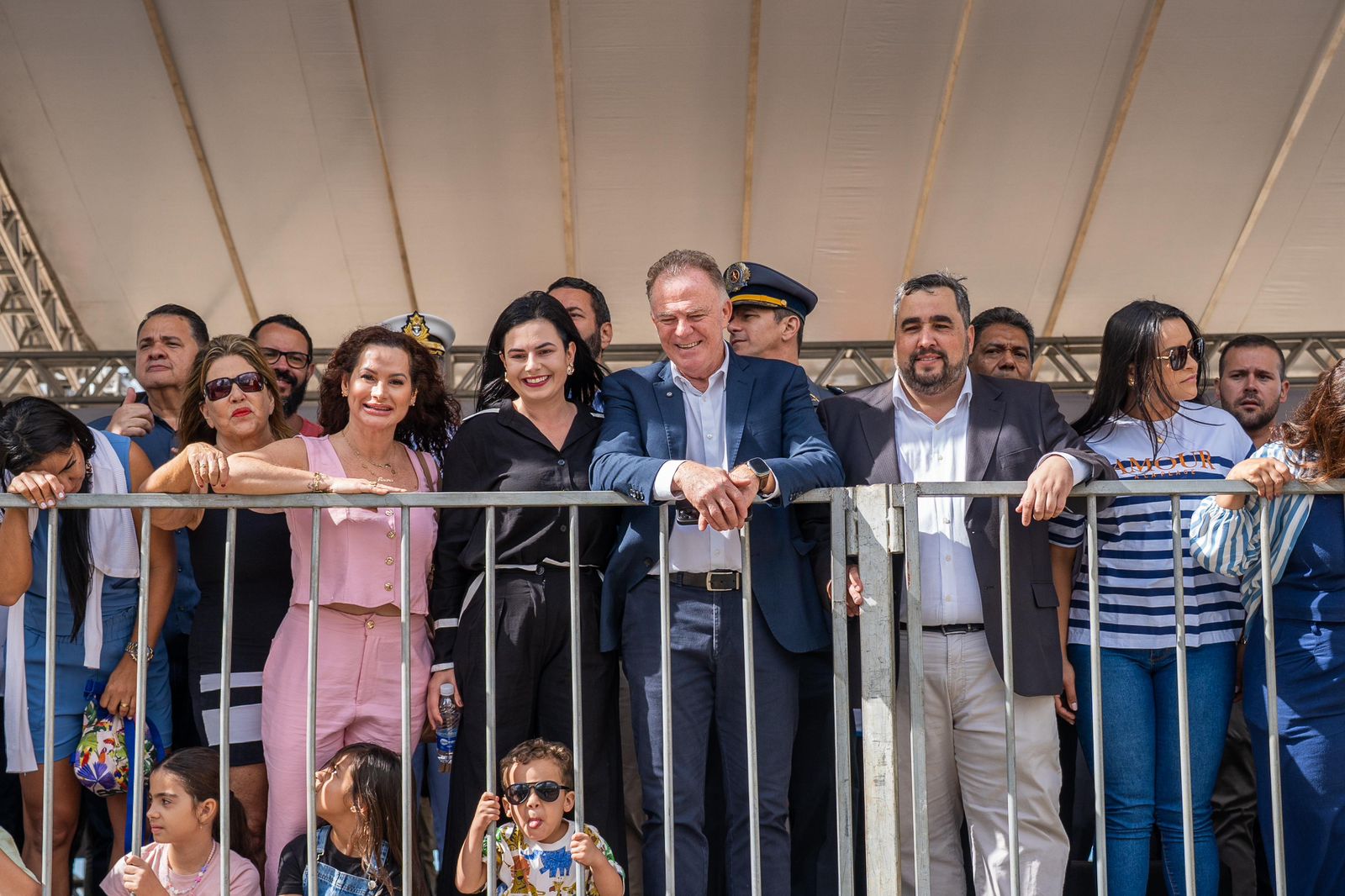 desfile civico militar guarapari 2025 134 anos 1