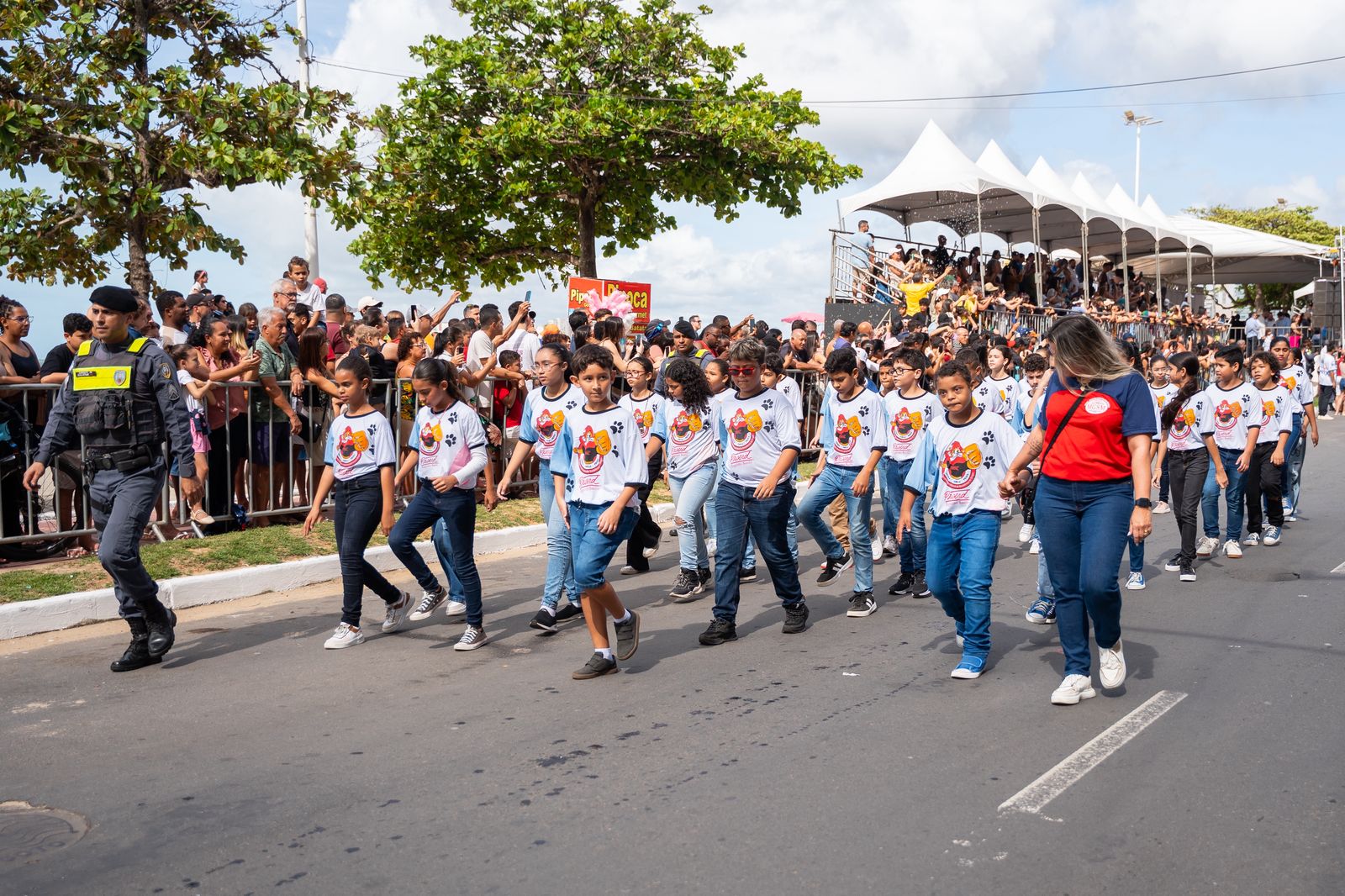 desfile civico militar guarapari 2025 134 anos 8