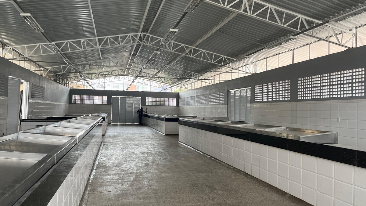 Comerciantes de Guarapari retornam para o Mercado de Peixe após reforma 1 mercado de peixe revitalizado telhado novo 2