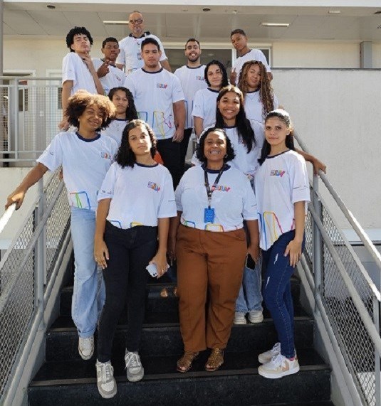 Foto 2 empregajuv 02