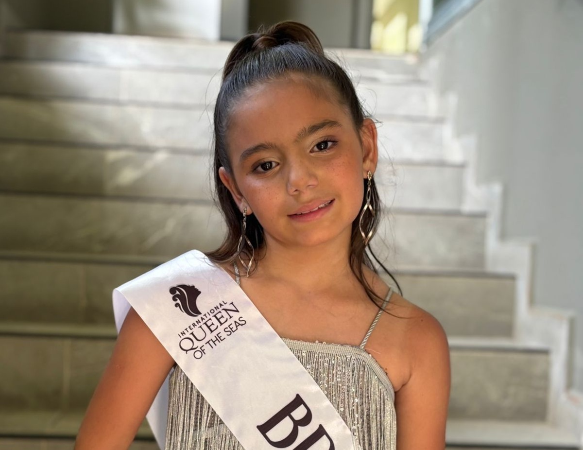 Miss de 9 anos traz para Guarapari título internacional que conquistou na Costa Rica