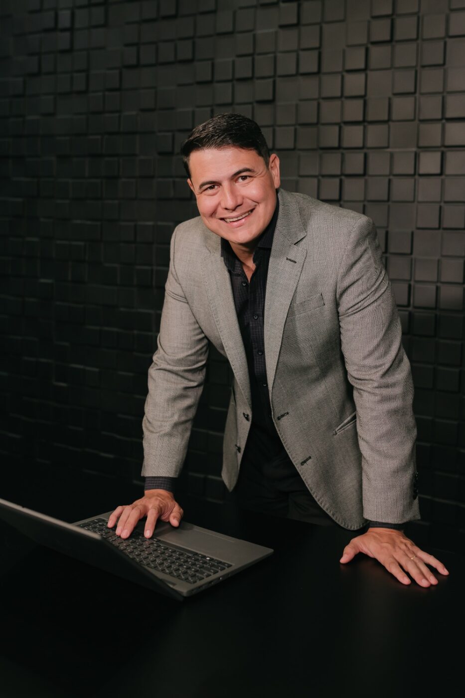 A Receita Federal está de olho nas obras: atenção ao CNO! 2 Denis Receita federal Folhaonline e FC 242