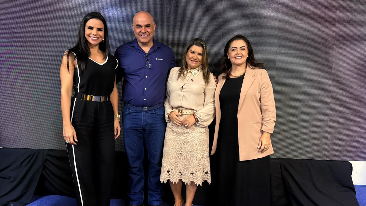 Priscila lima Rodrigo Monica e tati