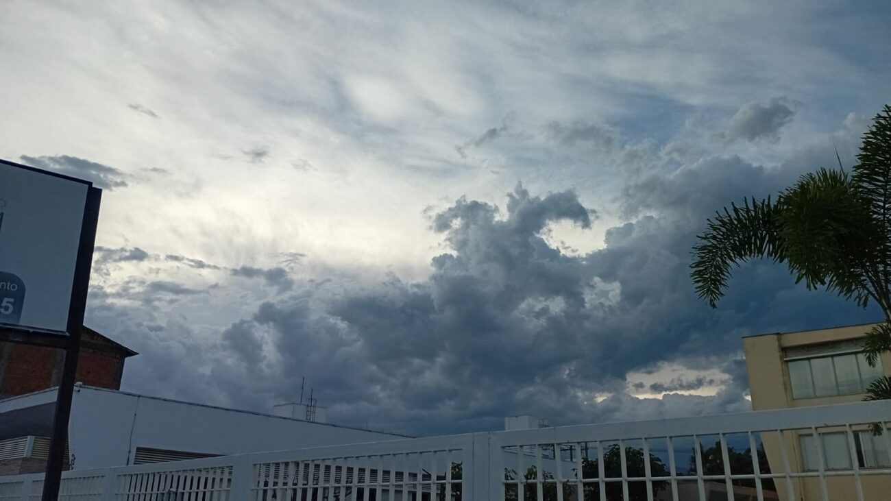 Guarapari sob alerta laranja de tempestade; confira a previsão dos próximos dias 1 WhatsApp Image 2025 11 25 at 15.18.51