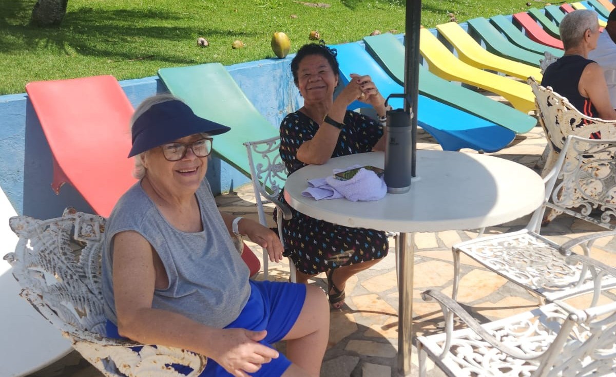 Idosos do RISA vivem dias de lazer e bem-estar em hospedagem no Sesc Guarapari
