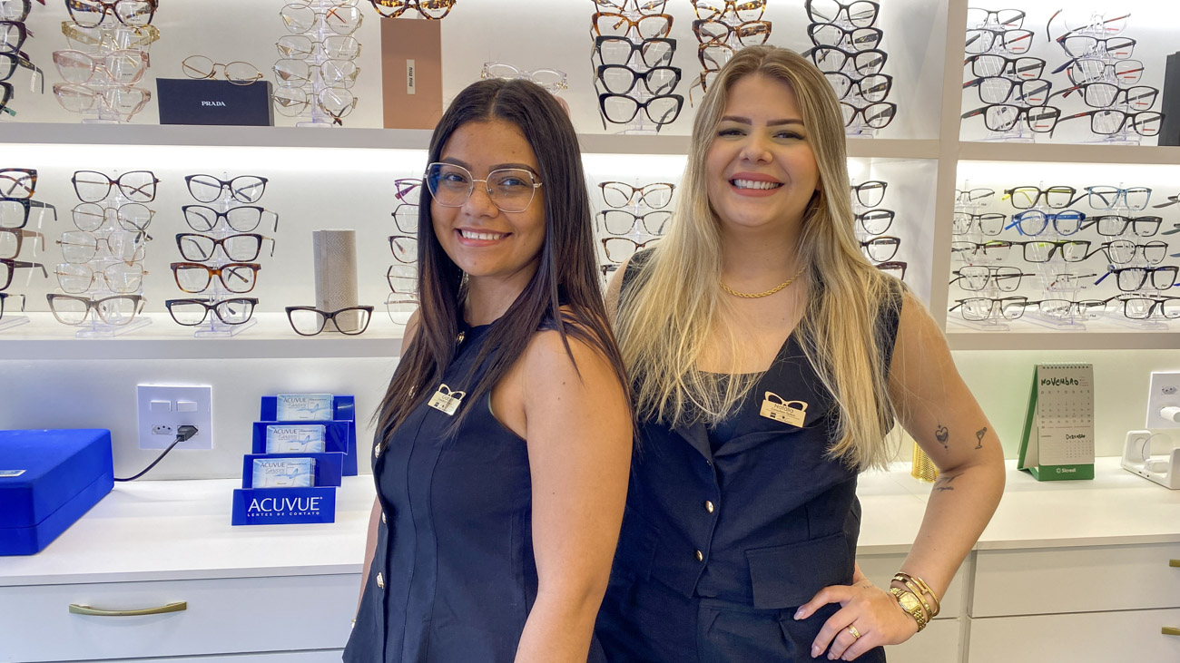 Exclusive: o nome e o conceito por trás da nova Ótica Praiana 8 7 Gabriela Santos e Natalia Espinola