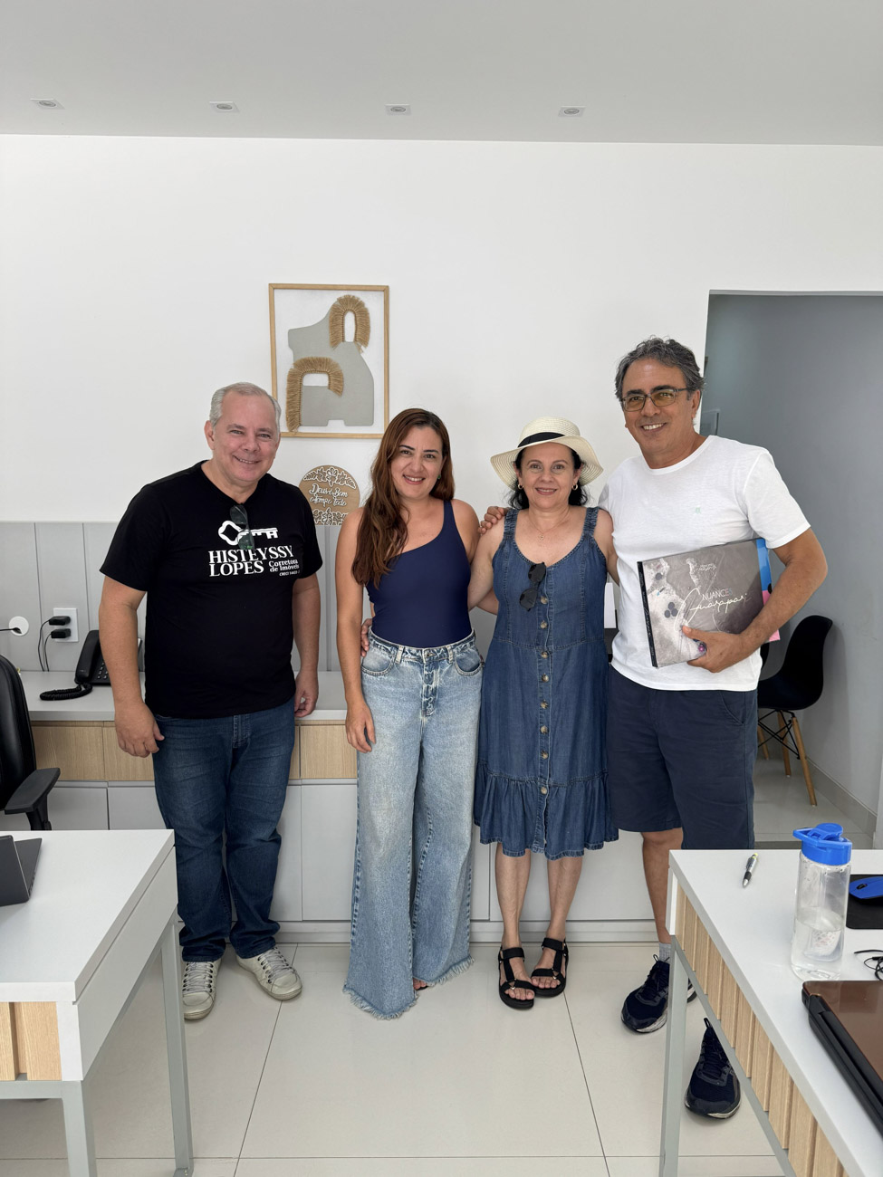 Especial Fim de Ano: Histeyssy Lopes Corretora, trabalho consolidado 3 Corretor Malta esq campeao de vendas da imobiliaria em 2025