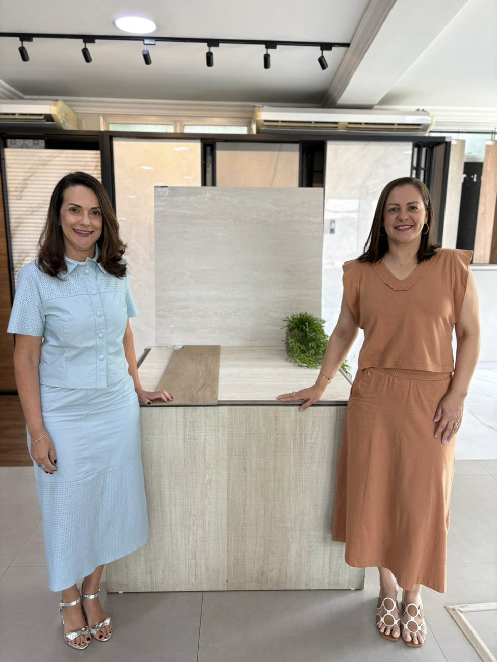 Coluna Casa Nossa: revestimentos dão toque de requinte às piscinas contemporâneas 2 WhatsApp Image 2025 11 26 at 19.01.26