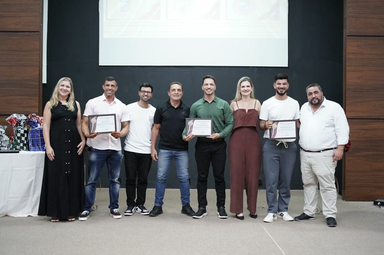 Prêmio "Destaque Semed" reconhece boas práticas na educação municipal de Guarapari 2 WhatsApp Image 2025 12 15 at 09.18.16