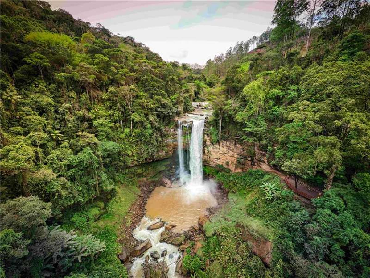 Alfredo Chaves é destino ideal para começar o ano em meio à natureza 1 cachoeira alfredo chaves