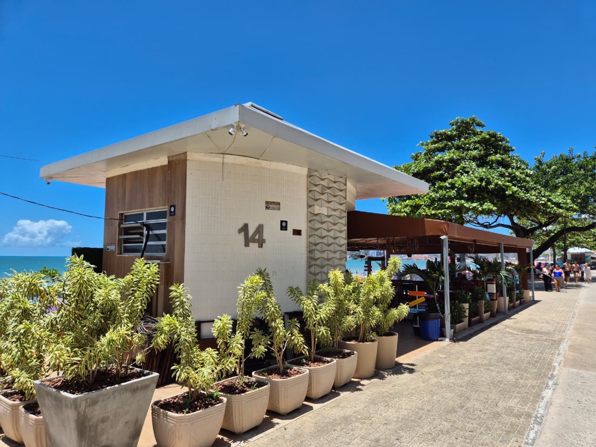Quiosques da Praia do Morro são revitalizados para o verão em Guarapari 1 novos quiosques 1