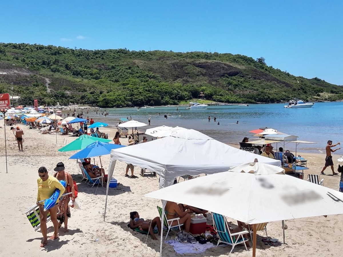 Réveillon em Guarapari: tendas nas praias somente com autorização da prefeitura; confira as orientações 1 tendas nas praias divulgacao PMG