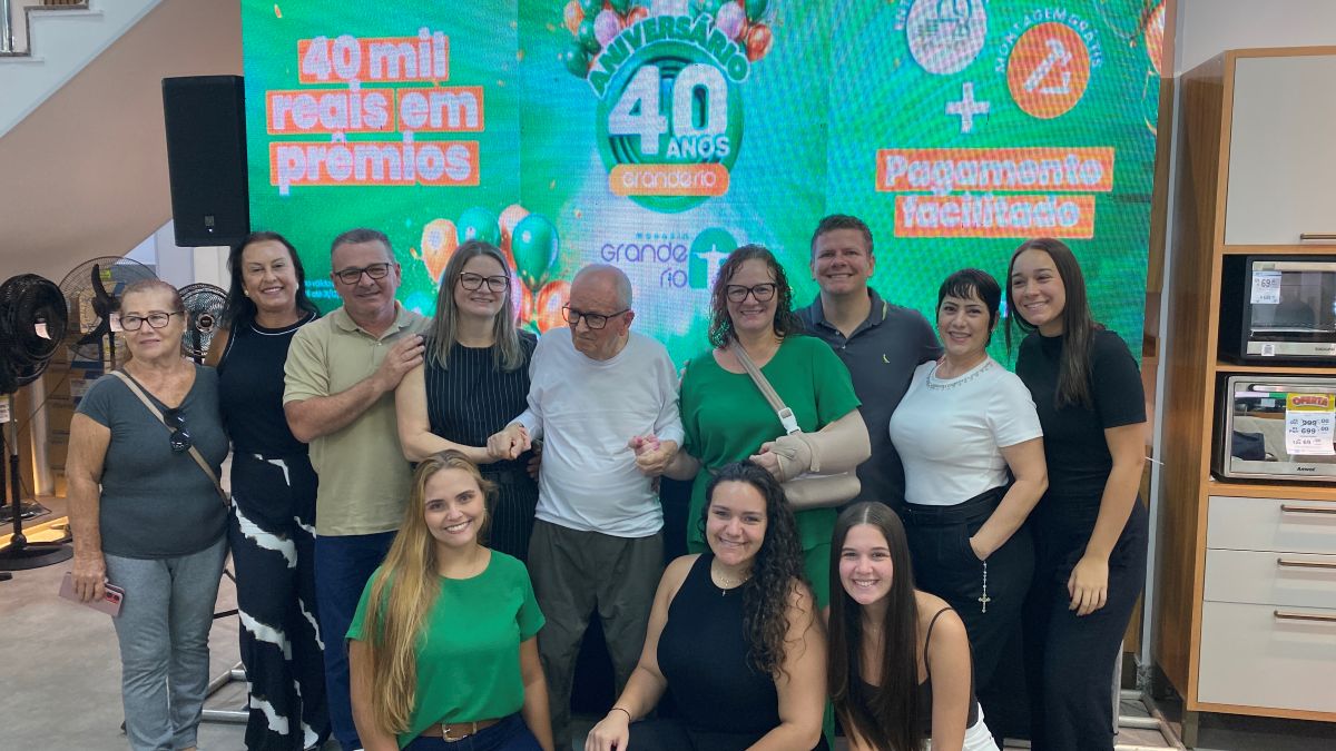 Magazin Grande Rio celebra 40 anos de história, tradição e compromisso com Guarapari 1 Familia1