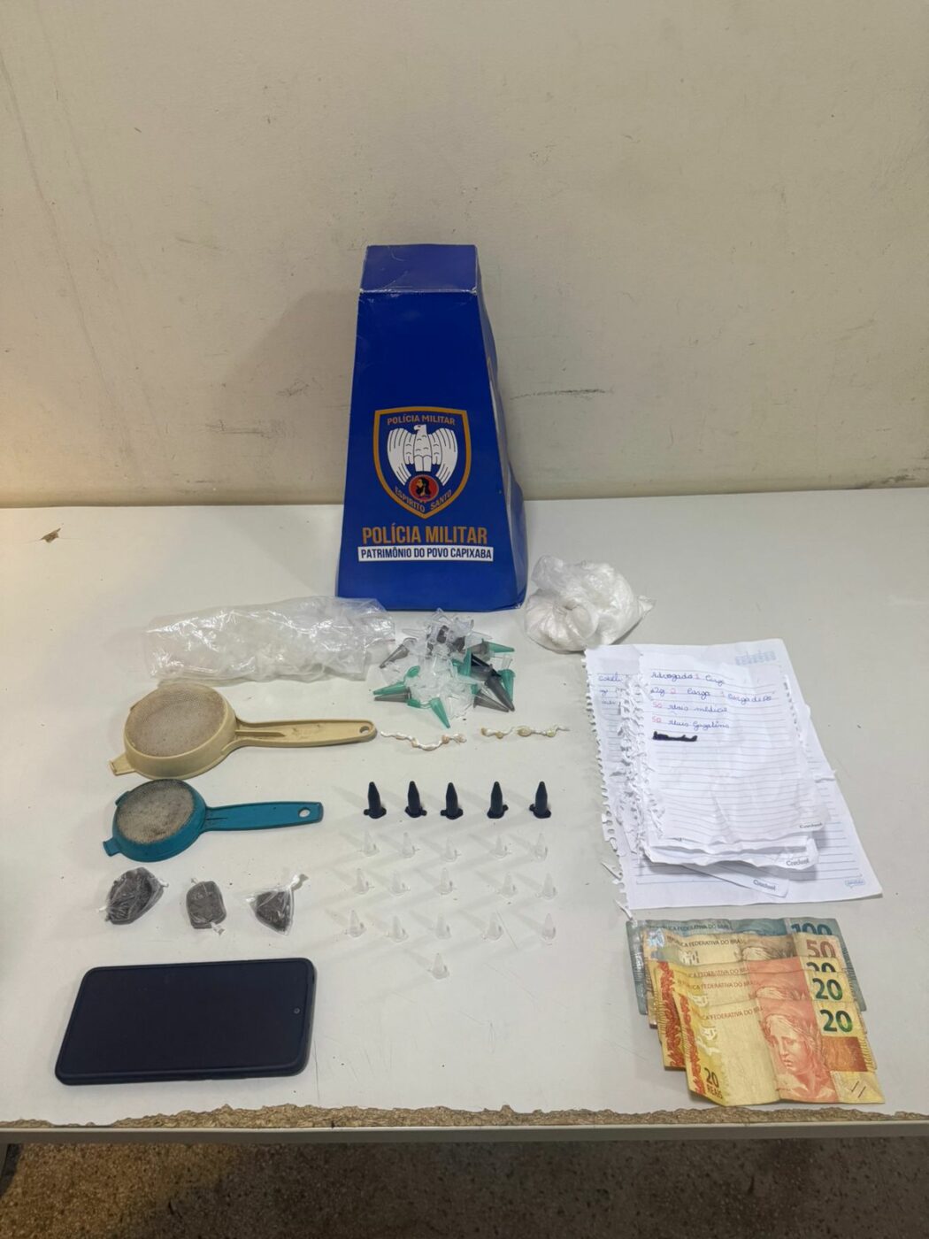 PM realiza prisões, apreensões de drogas, armas e veículos em Guarapari 2 WhatsApp Image 2026 01 19 at 10.12.01