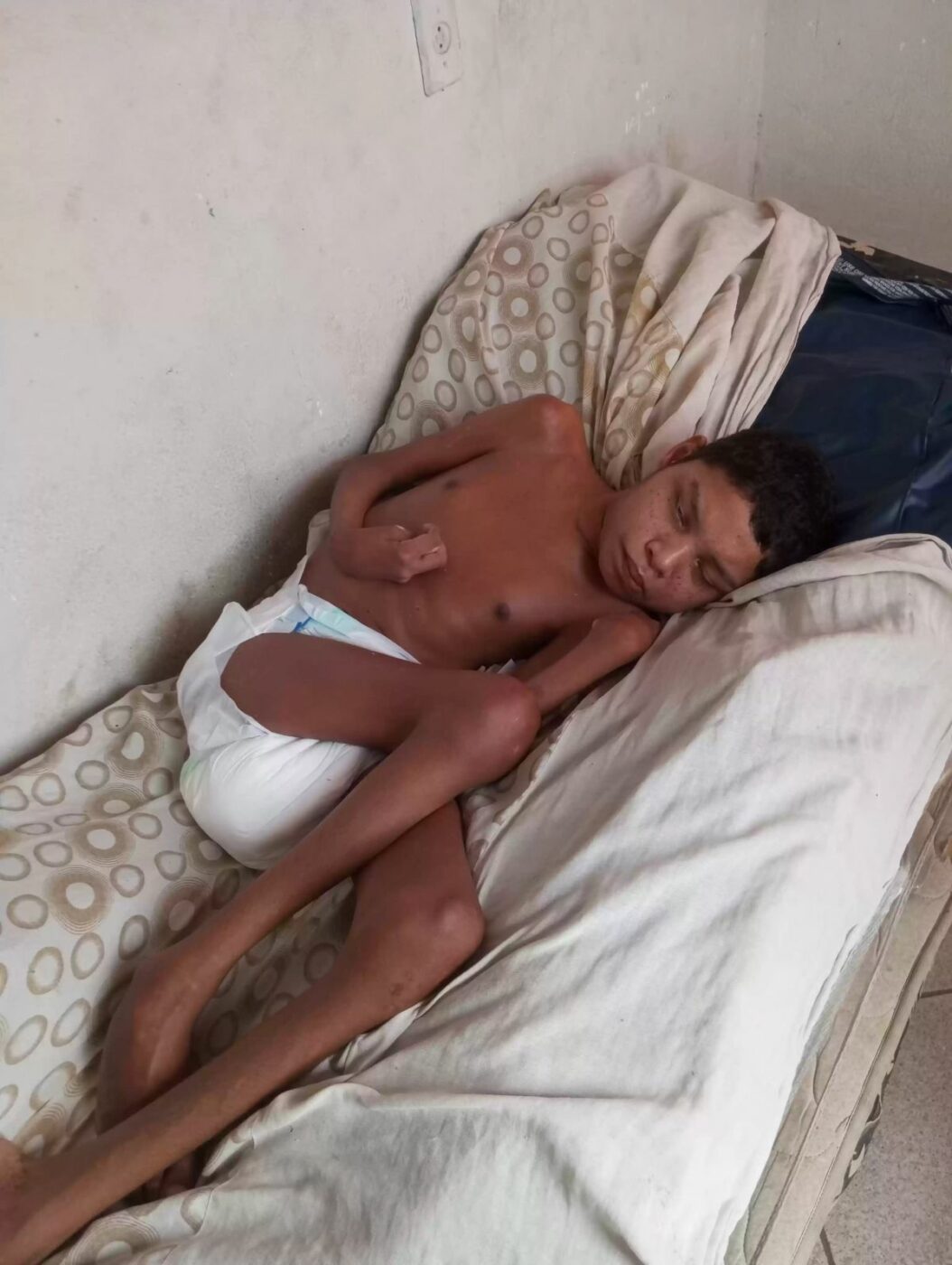 Família de Guarapari faz vaquinha para garantir cama hospitalar a jovem vítima de atropelamento 2 campaign 129402 19 1764818634