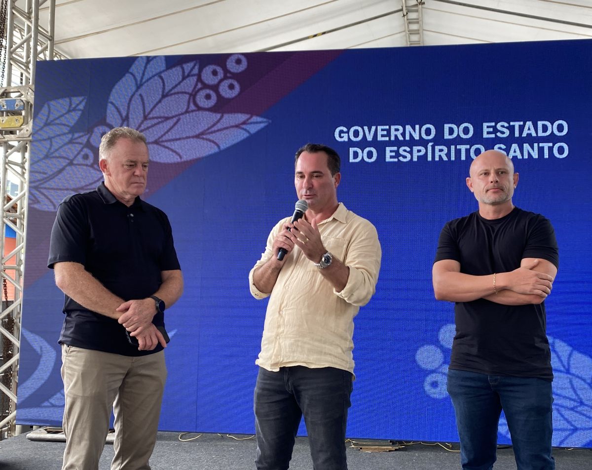 Casagrande visita Iconha, entrega obras e anuncia novos investimentos 3 Casagrande Jedson Paulino e Fernando Volponi vice prefeito 1