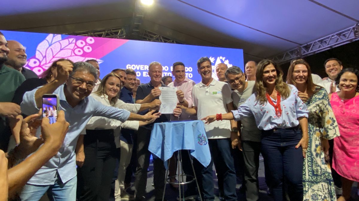 Alfredo Chaves recebe Casagrande, anuncia novos investimentos e inaugura obras 1 IMG 5358